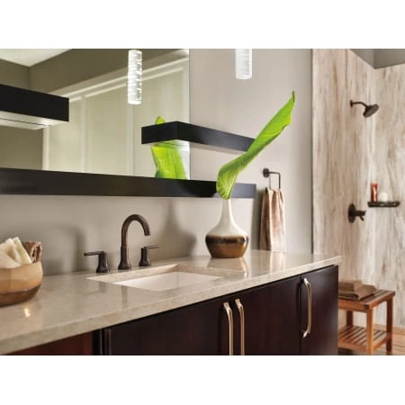 Delta 1.5 GPM Universal 5-3/8" Wide Single Function Shower Head with H2Okinetic Technology - Limited Lifetime Warranty 2 Delta 1.5 GPM Universal 5-3/8" Wide Single Function Shower Head with H2Okinetic Technology - Limited Lifetime Warranty - Image 2